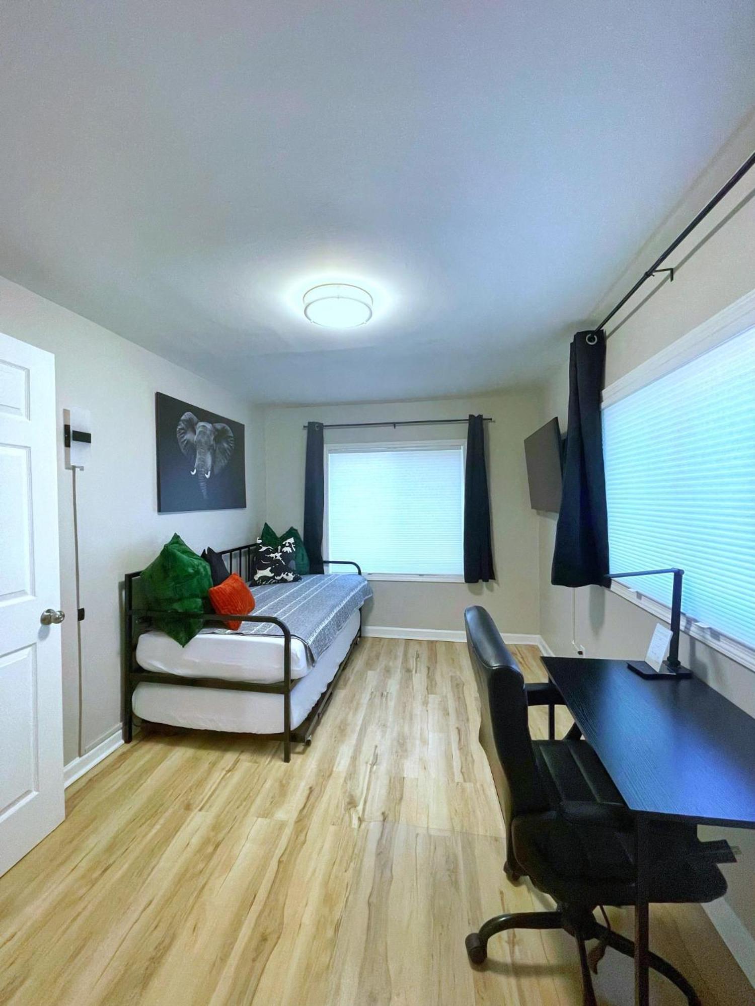 Apartament *New* The Cozy Haven, 5 Minutes To Atl Airport Atlanta Zewnętrze zdjęcie